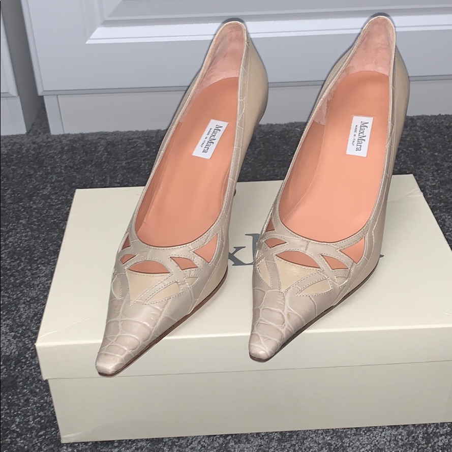 Maxmara Cream Pointed Toe Pump